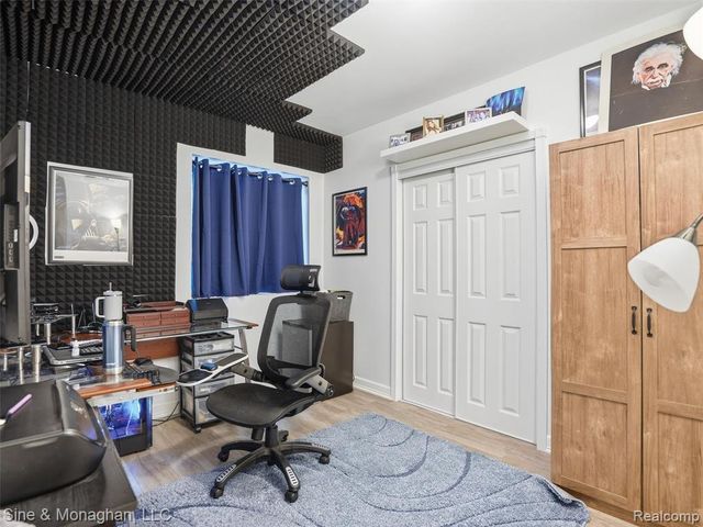 24827 Ivy, Novi, MI 48375