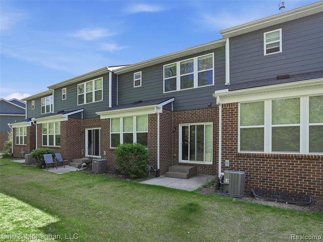 24827 Ivy, Novi, MI 48375