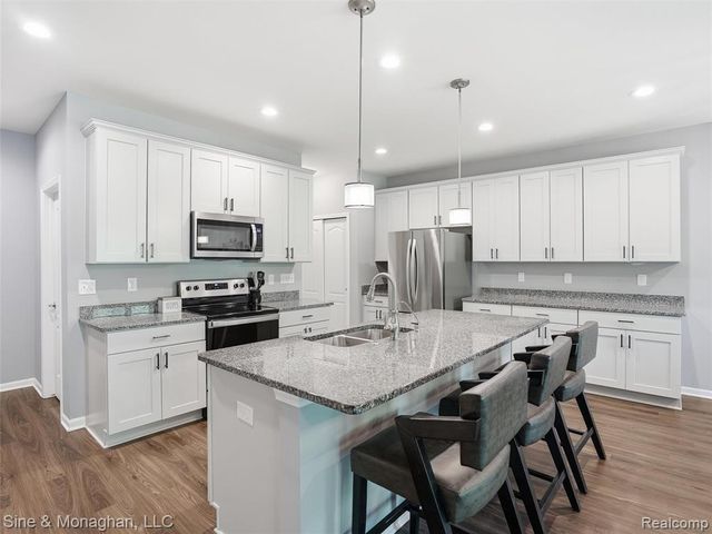 24827 Ivy, Novi, MI 48375