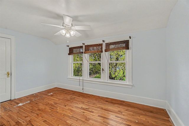 1516 Charles Avenue, Kalamazoo, MI 49048