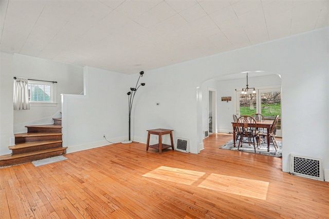 1516 Charles Avenue, Kalamazoo, MI 49048