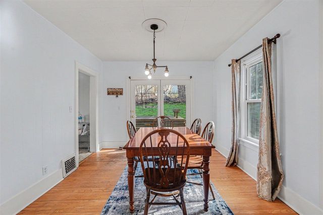 1516 Charles Avenue, Kalamazoo, MI 49048