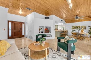 1425 E Luna Way, Palm Springs, CA 92262