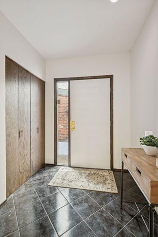 6066 Blake Ridge Road, Edina, MN 55436