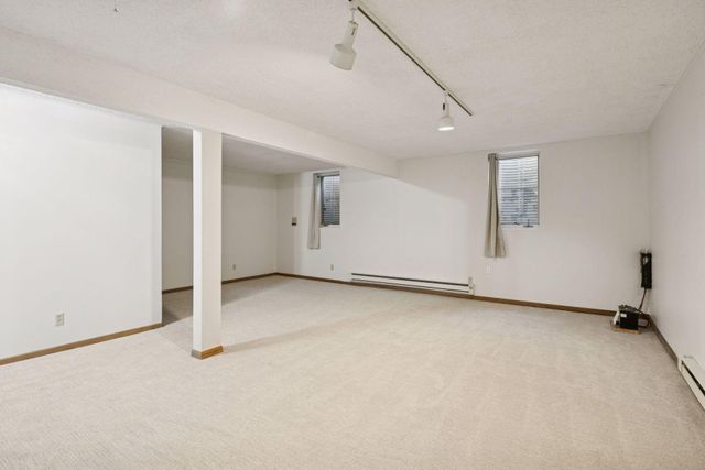 6066 Blake Ridge Road, Edina, MN 55436