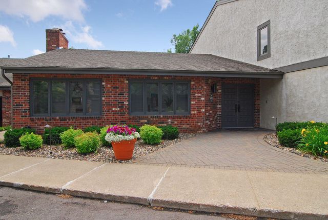 6066 Blake Ridge Road, Edina, MN 55436