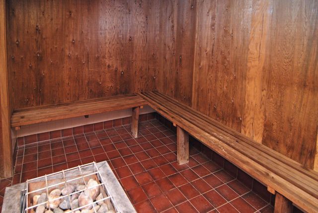 6066 Blake Ridge Road, Edina, MN 55436