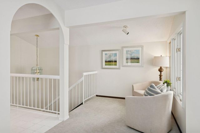 6066 Blake Ridge Road, Edina, MN 55436