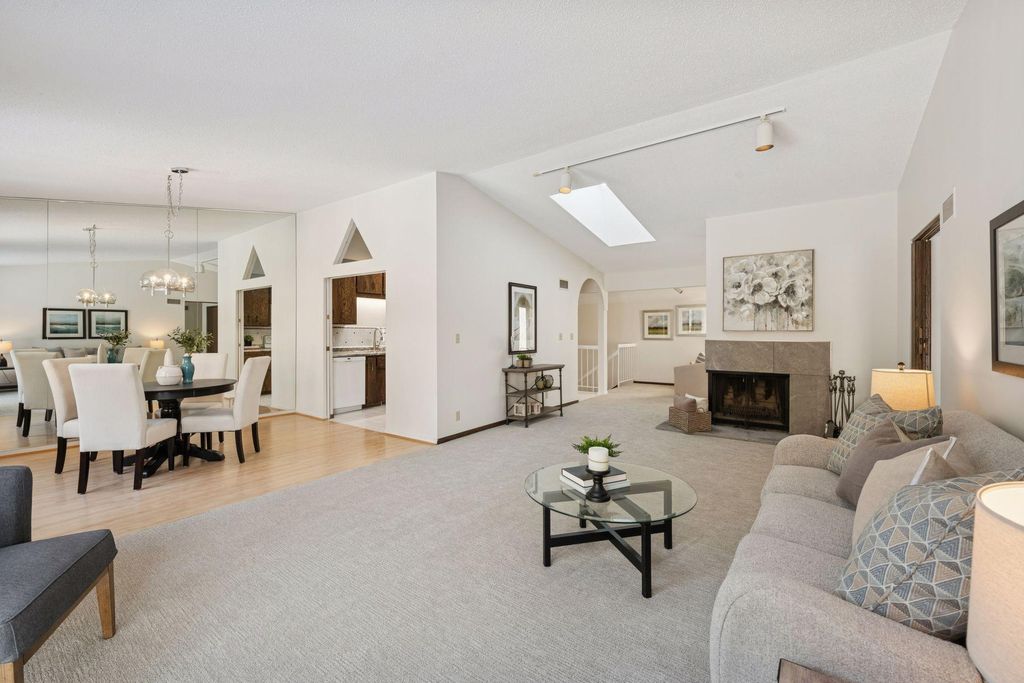 6066 Blake Ridge Road, Edina, MN 55436