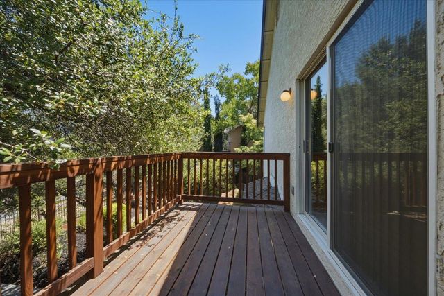 3219 Outlook Dr, Rocklin, CA 95765
