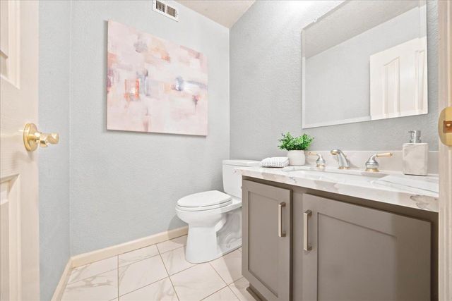 3219 Outlook Dr, Rocklin, CA 95765