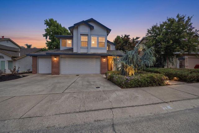 3219 Outlook Dr, Rocklin, CA 95765