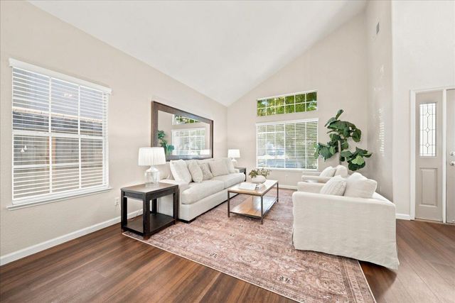 3219 Outlook Dr, Rocklin, CA 95765
