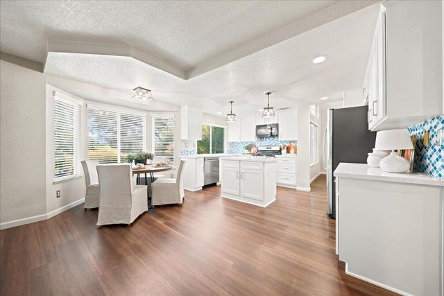 3219 Outlook Dr, Rocklin, CA 95765