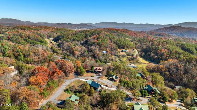 1347 Zachary Thomas Lane, Sevierville, TN 37876
