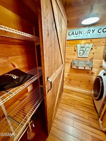 1347 Zachary Thomas Lane, Sevierville, TN 37876