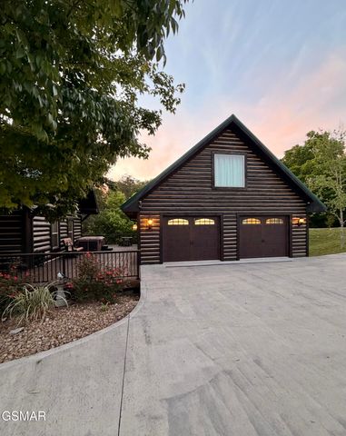 1347 Zachary Thomas Lane, Sevierville, TN 37876
