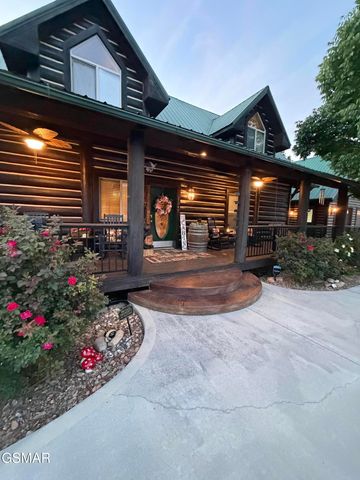 1347 Zachary Thomas Lane, Sevierville, TN 37876