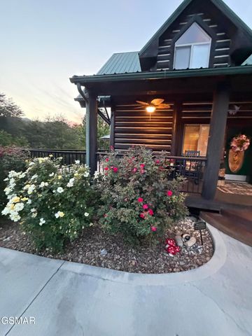 1347 Zachary Thomas Lane, Sevierville, TN 37876