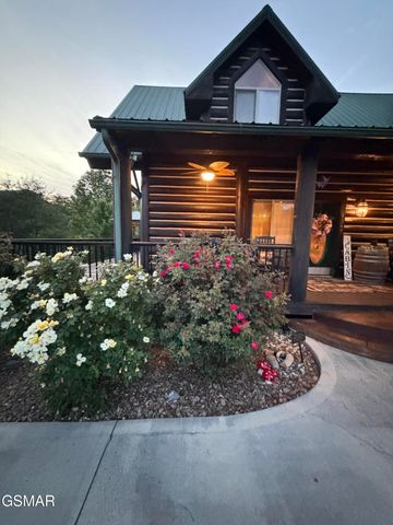 1347 Zachary Thomas Lane, Sevierville, TN 37876