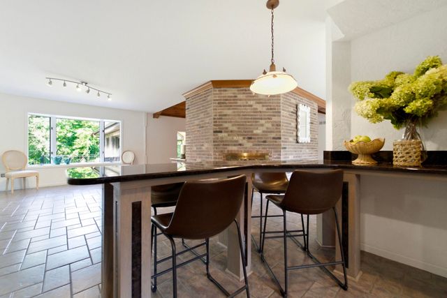 9894 W Oakridge Drive, St. John, IN 46373