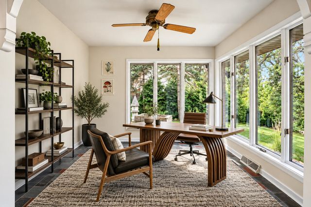 9894 W Oakridge Drive, St. John, IN 46373