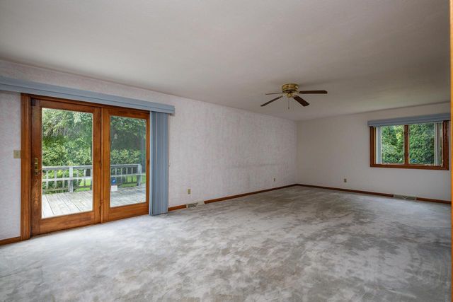 9009 33rd AVENUE, Kenosha, WI 53142