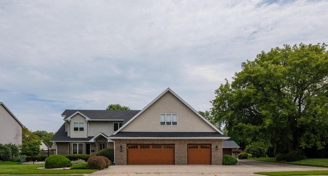 9009 33rd AVENUE, Kenosha, WI 53142