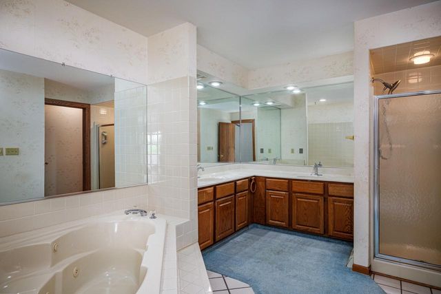 9009 33rd AVENUE, Kenosha, WI 53142
