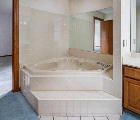 9009 33rd AVENUE, Kenosha, WI 53142