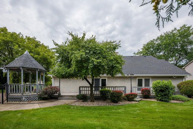 9009 33rd AVENUE, Kenosha, WI 53142
