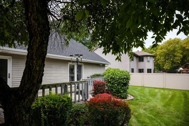 9009 33rd AVENUE, Kenosha, WI 53142