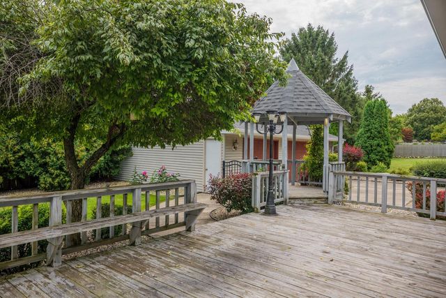 9009 33rd AVENUE, Kenosha, WI 53142