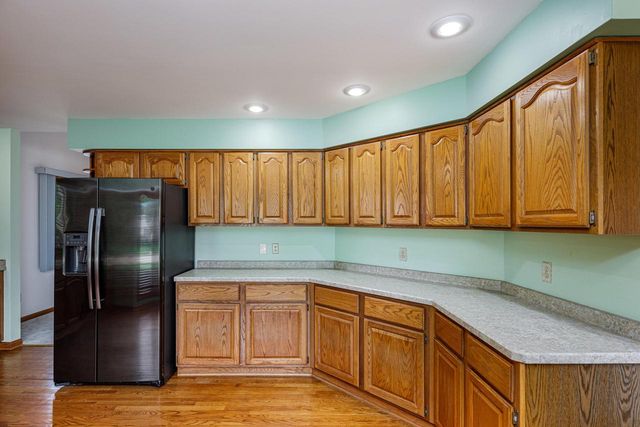 9009 33rd AVENUE, Kenosha, WI 53142