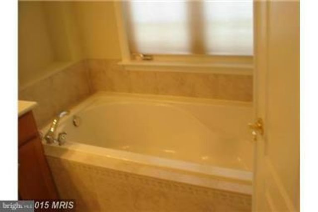 43762 LEES MILL SQ, Leesburg, VA 20176