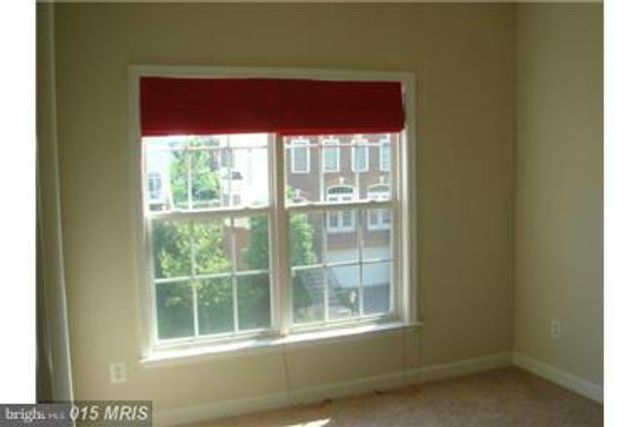 43762 LEES MILL SQ, Leesburg, VA 20176