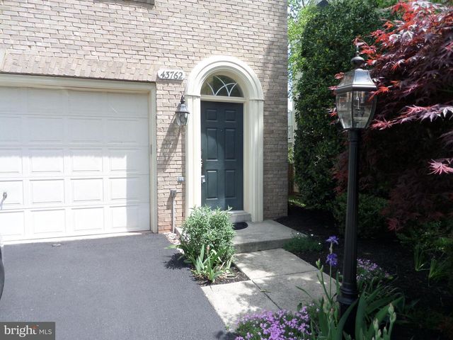 43762 LEES MILL SQ, Leesburg, VA 20176