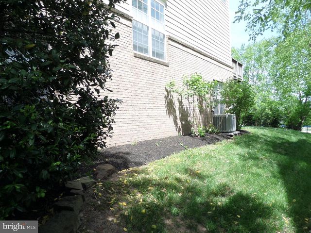 43762 LEES MILL SQ, Leesburg, VA 20176