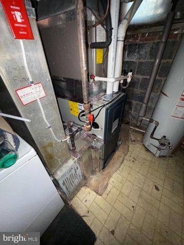 530 OGLETHORPE ST NE, Washington, DC 20011