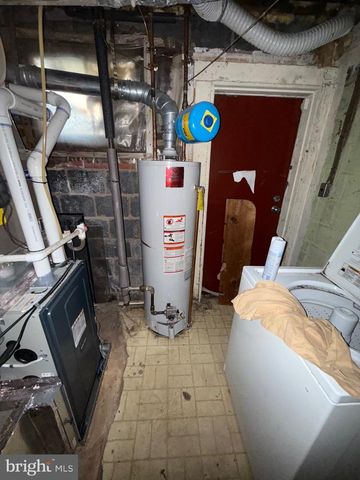 530 OGLETHORPE ST NE, Washington, DC 20011