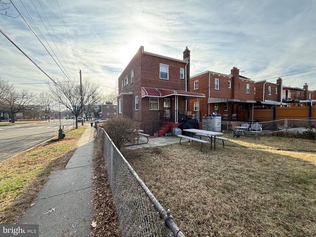 530 OGLETHORPE ST NE, Washington, DC 20011