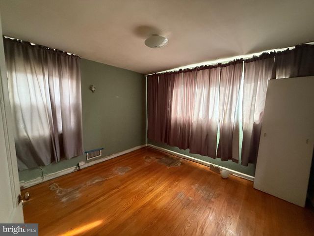 530 OGLETHORPE ST NE, Washington, DC 20011