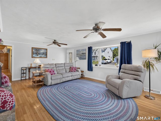 4 Race Rock Road, Waterford, CT 06385