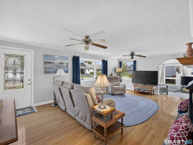 4 Race Rock Road, Waterford, CT 06385