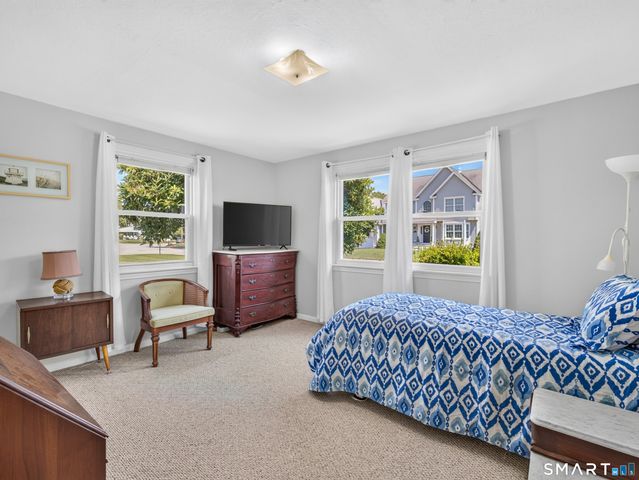 4 Race Rock Road, Waterford, CT 06385