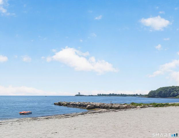 4 Race Rock Road, Waterford, CT 06385