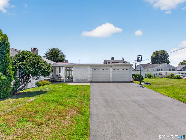 4 Race Rock Road, Waterford, CT 06385