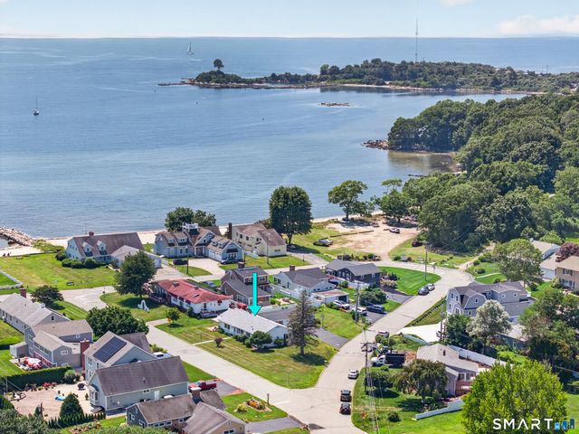 4 Race Rock Road, Waterford, CT 06385