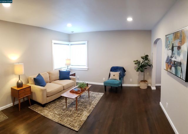 6130 Van Fleet Ave, Richmond, CA 94804