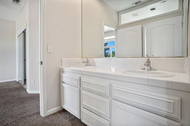 7188 N Stacia Avenue, Fresno, CA 93720